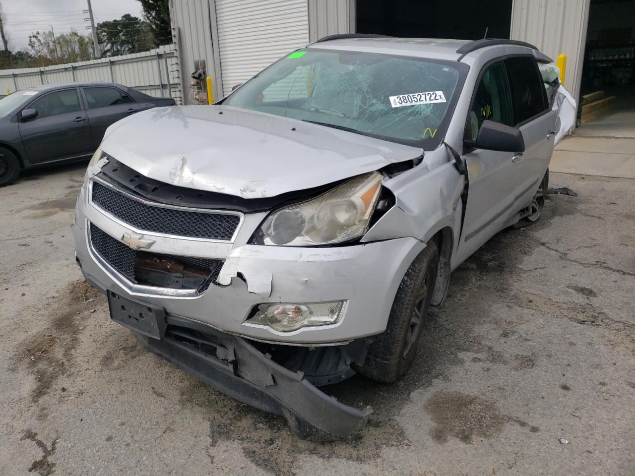 Photo 2 from auction – 2012 CHEVROLET TRAVERSE L with VIN 1GNKRFED2CJ250794