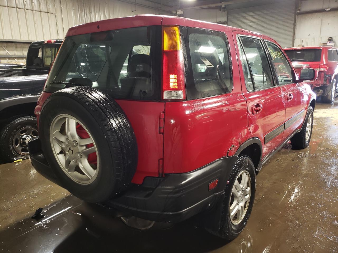 Photo 4 from auction – 2000 HONDA CR-V EX with VIN JHLRD1867YS004625