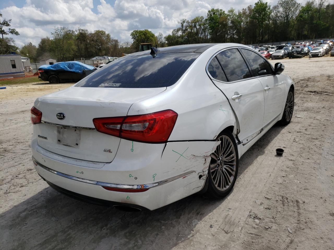 Photo 4 from auction – 2014 KIA CADENZA PR with VIN KNALN4D72E5165570