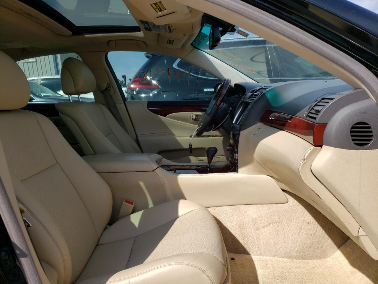 Photo 5 from auction – 2008 LEXUS LS 460 with VIN JTHBL46F285081146
