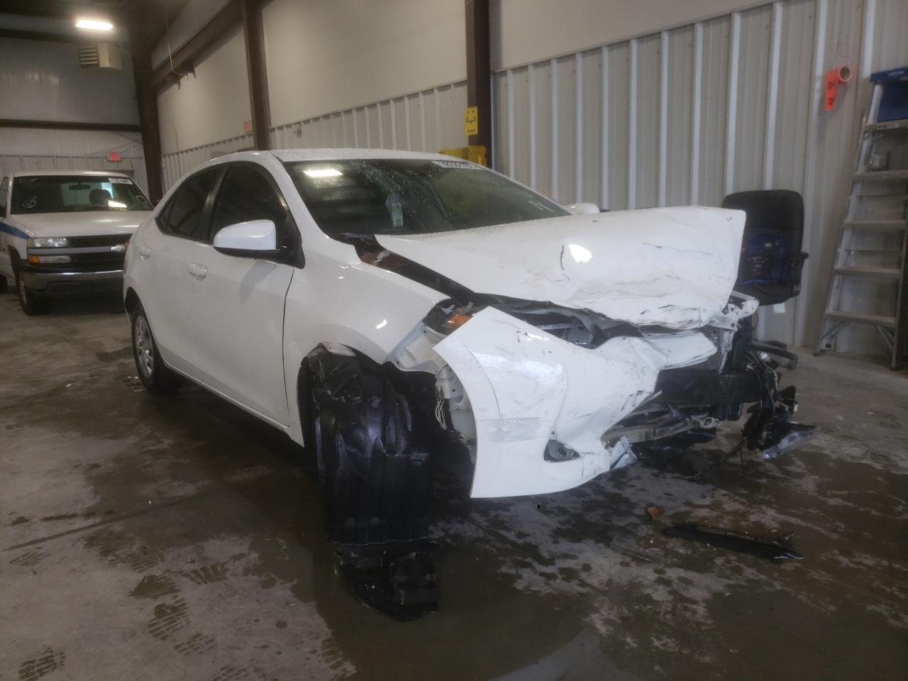 Photo 1 from auction – 2017 TOYOTA COROLLA L with VIN 5YFBURHE4HP670668