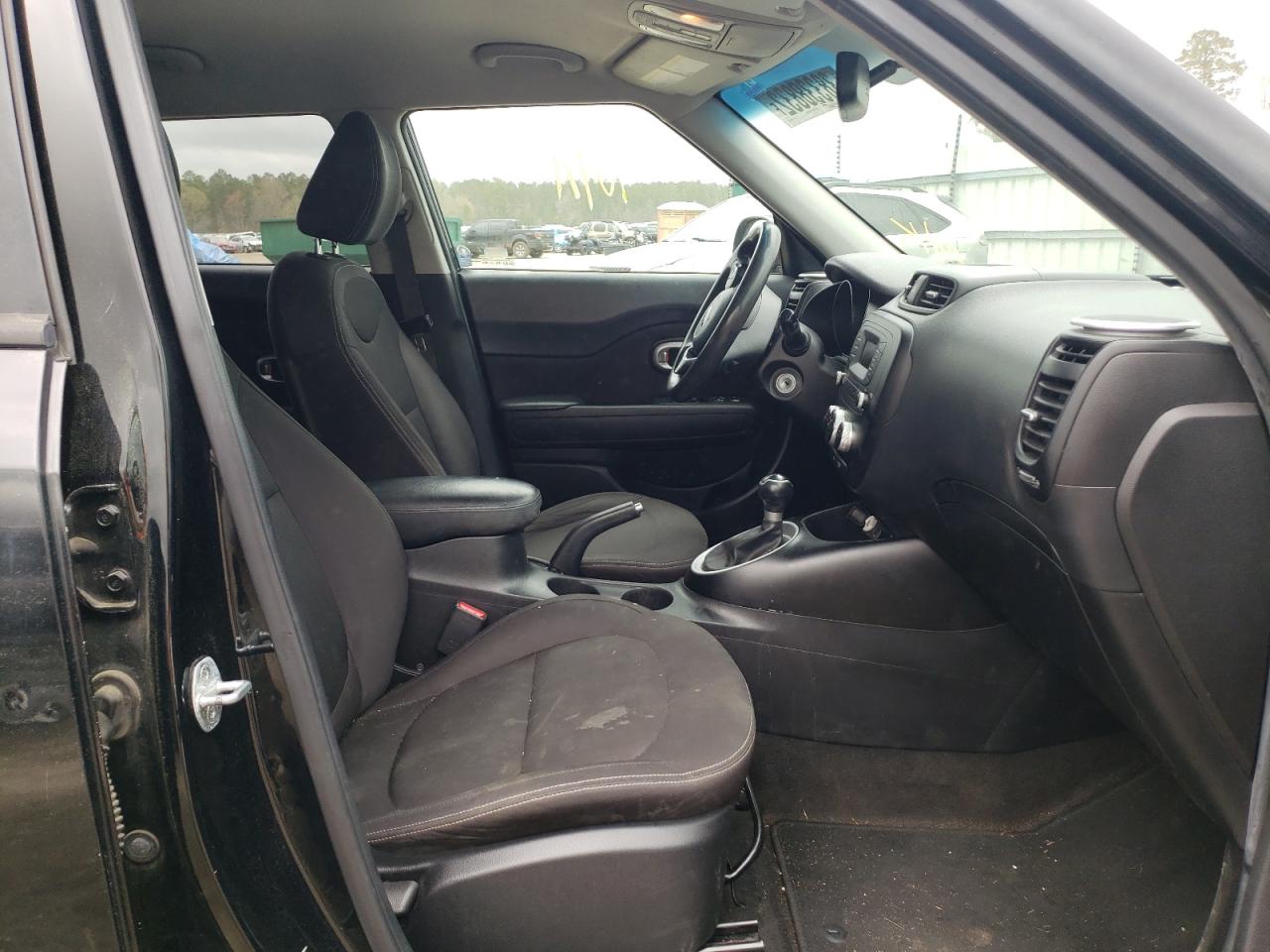 Photo 5 from auction – 2016 KIA SOUL with VIN KNDJN2A2XG7246699