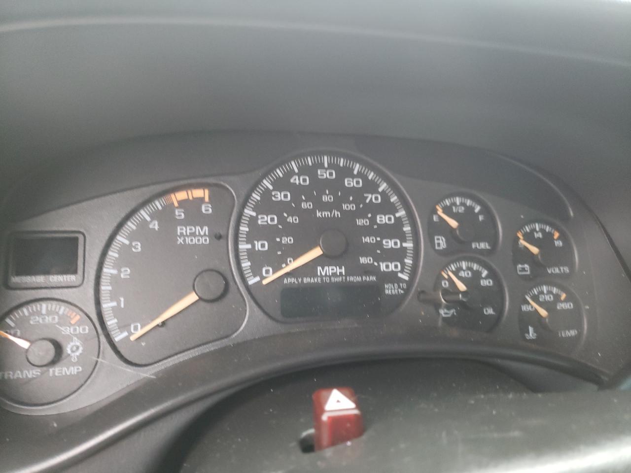 Photo 8 from auction – 2002 CHEVROLET SILVERADO with VIN 1GCHK23G52F100113