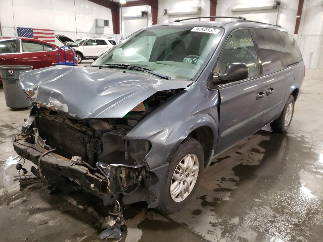 Photo 2 from auction – 2002 DODGE GRAND CARA with VIN 1B4GP44382B534082