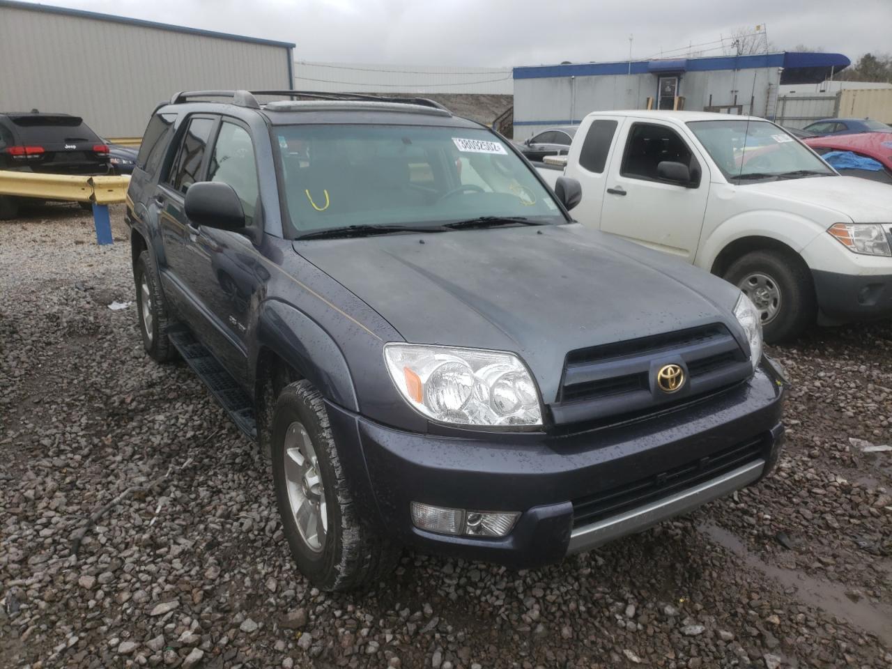 TOYOTA 4RUNNER SR 2004 with VIN JTEBU14R840025497 - Photo from auction