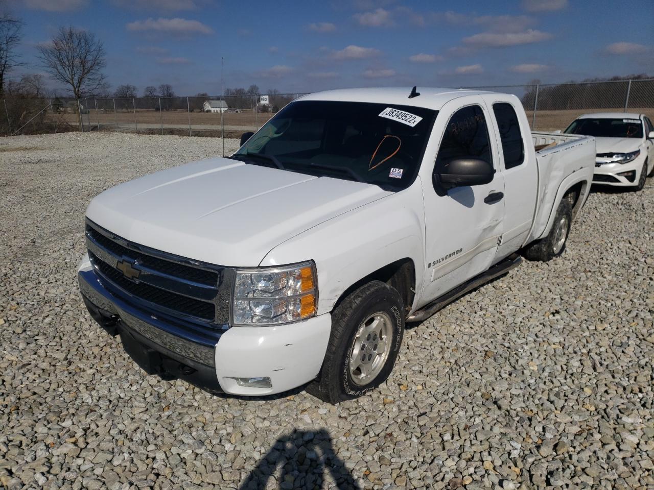 Photo 2 from auction – 2008 CHEVROLET SILVERADO with VIN 1GCEK19088Z215058