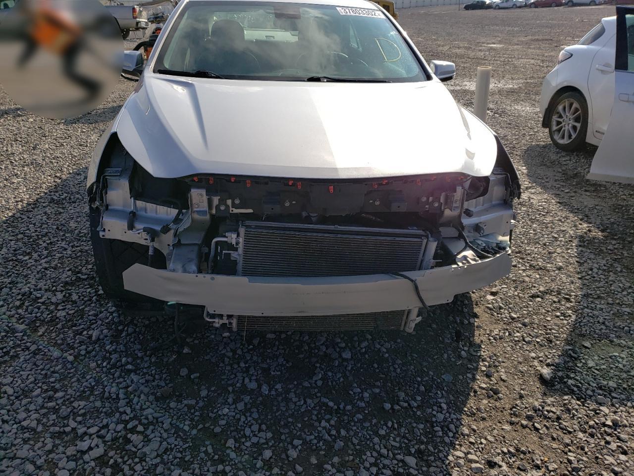 Photo 9 from auction – 2015 CHEVROLET MALIBU 2LT with VIN 1G11D5SL6FF264061