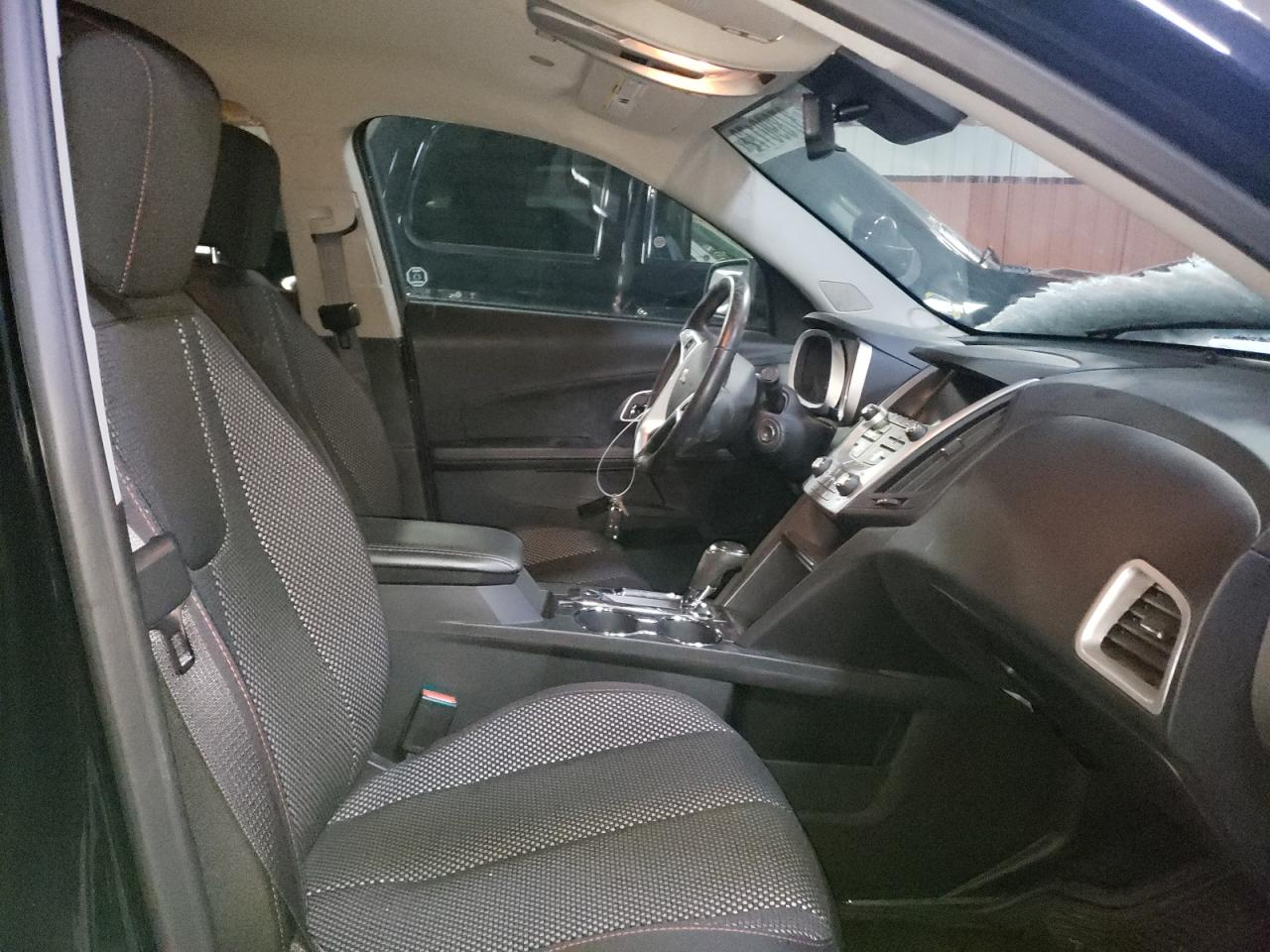 Photo 5 from auction – 2017 CHEVROLET EQUINOX LT with VIN 2GNFLFEK5H6293967
