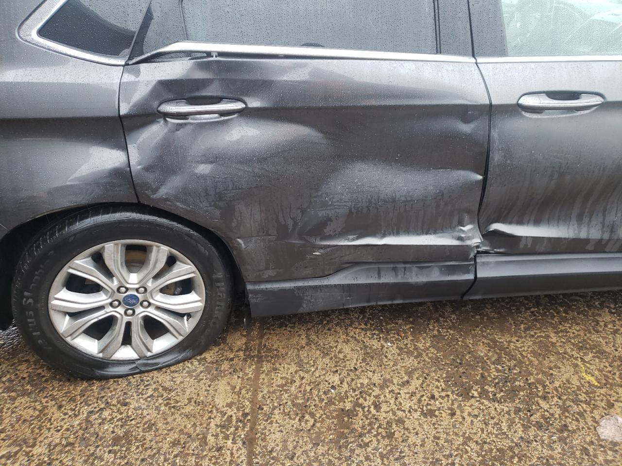 Photo 9 from auction – 2019 FORD EDGE TITAN with VIN 2FMPK4K97KBB70669