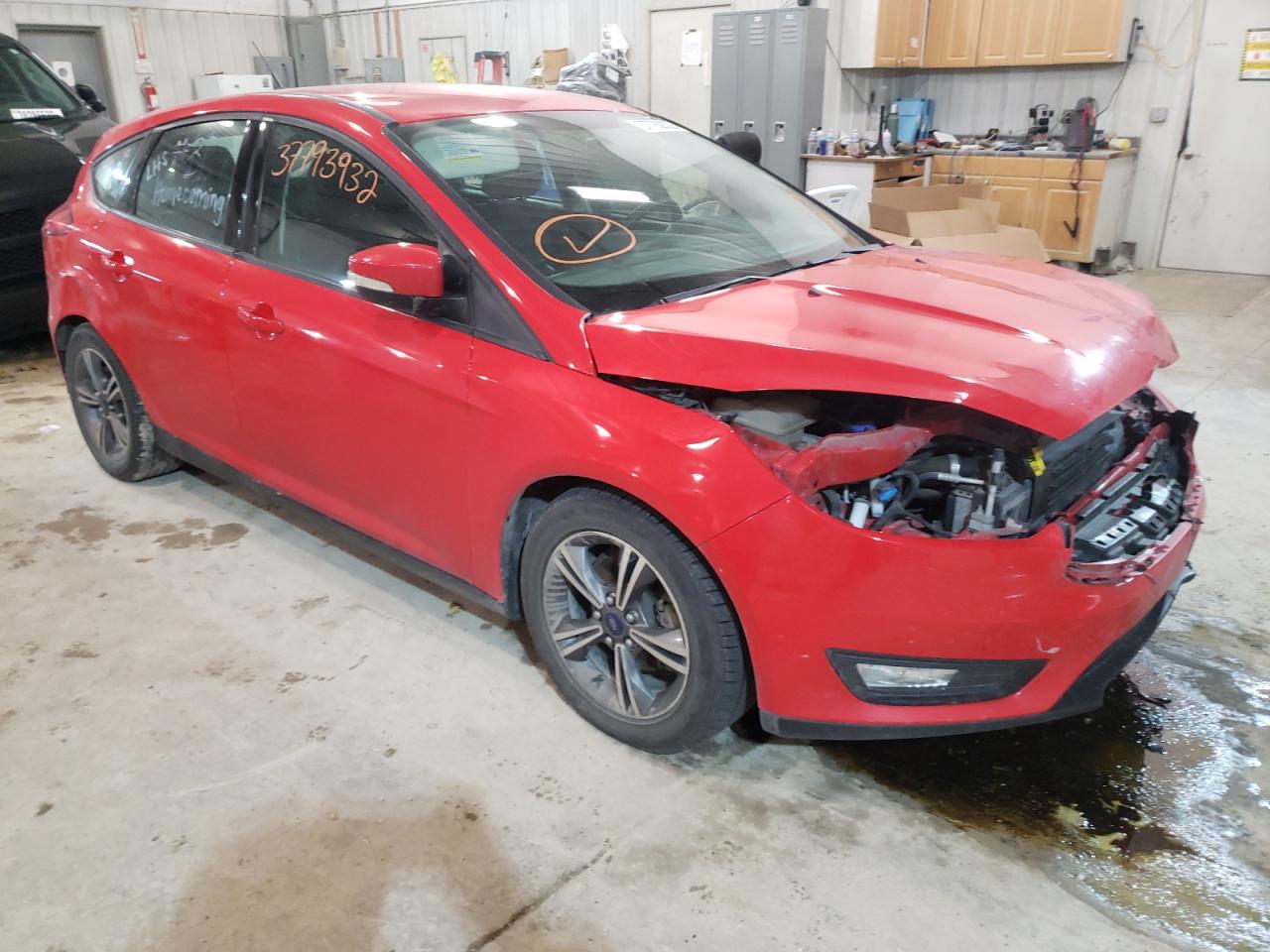 Photo 9 from auction – 2016 FORD FOCUS SE with VIN 1FADP3KE3GL245610