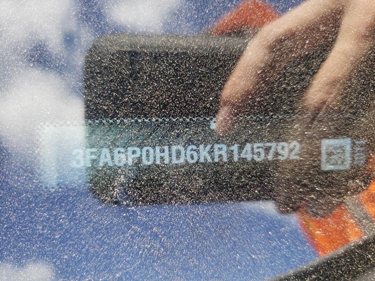 Photo 10 from auction – 2020 FORD FUSION SE with VIN 3FA6P0HD6KR145792