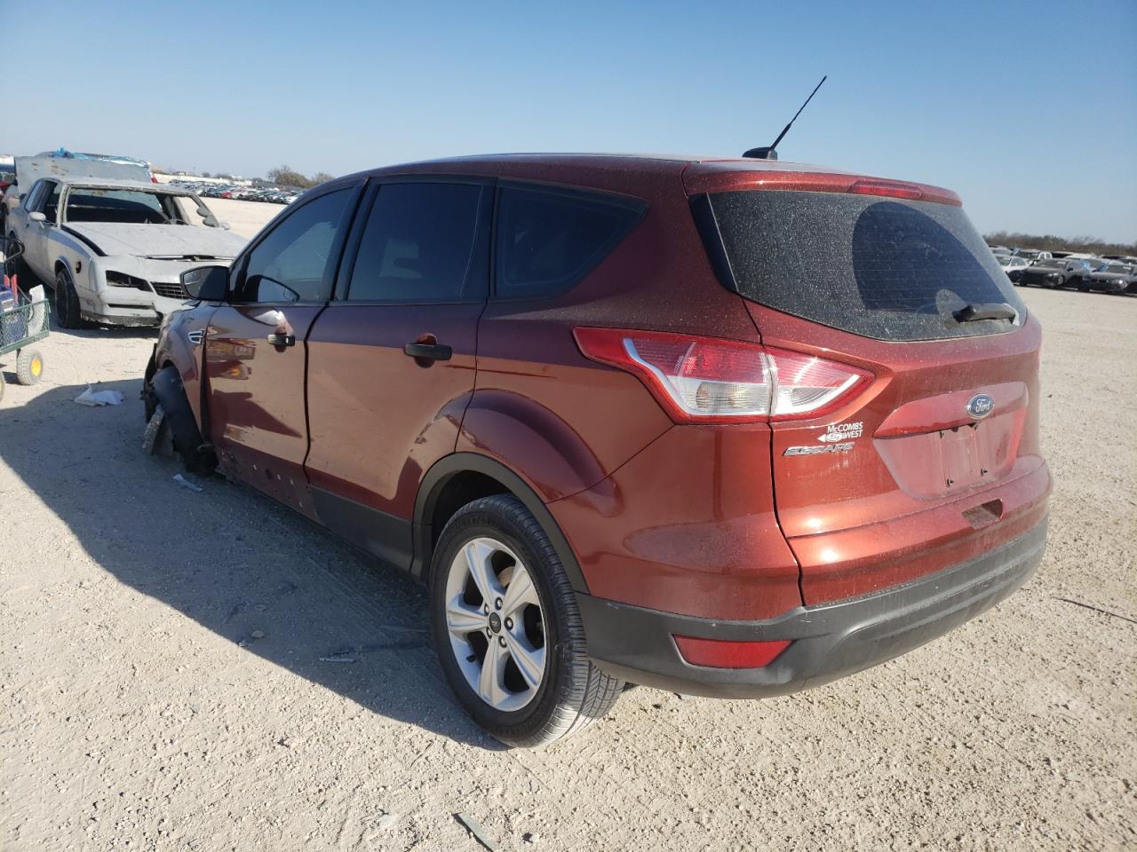 Photo 3 from auction – 2015 FORD ESCAPE S with VIN 1FMCU0F75FUC78735