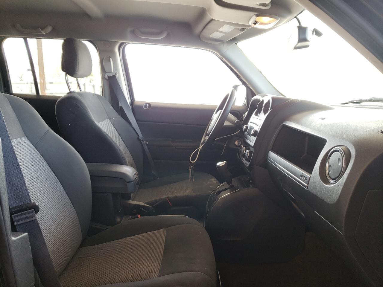 Photo 5 from auction – 2017 JEEP PATRIOT SP with VIN 1C4NJRBB9HD138601