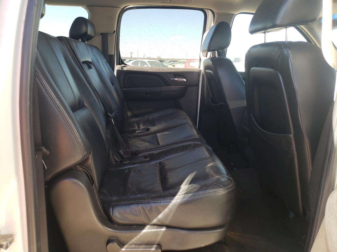 Photo 6 from auction – 2007 CHEVROLET SUBURBAN C with VIN 3GNFC16097G268458