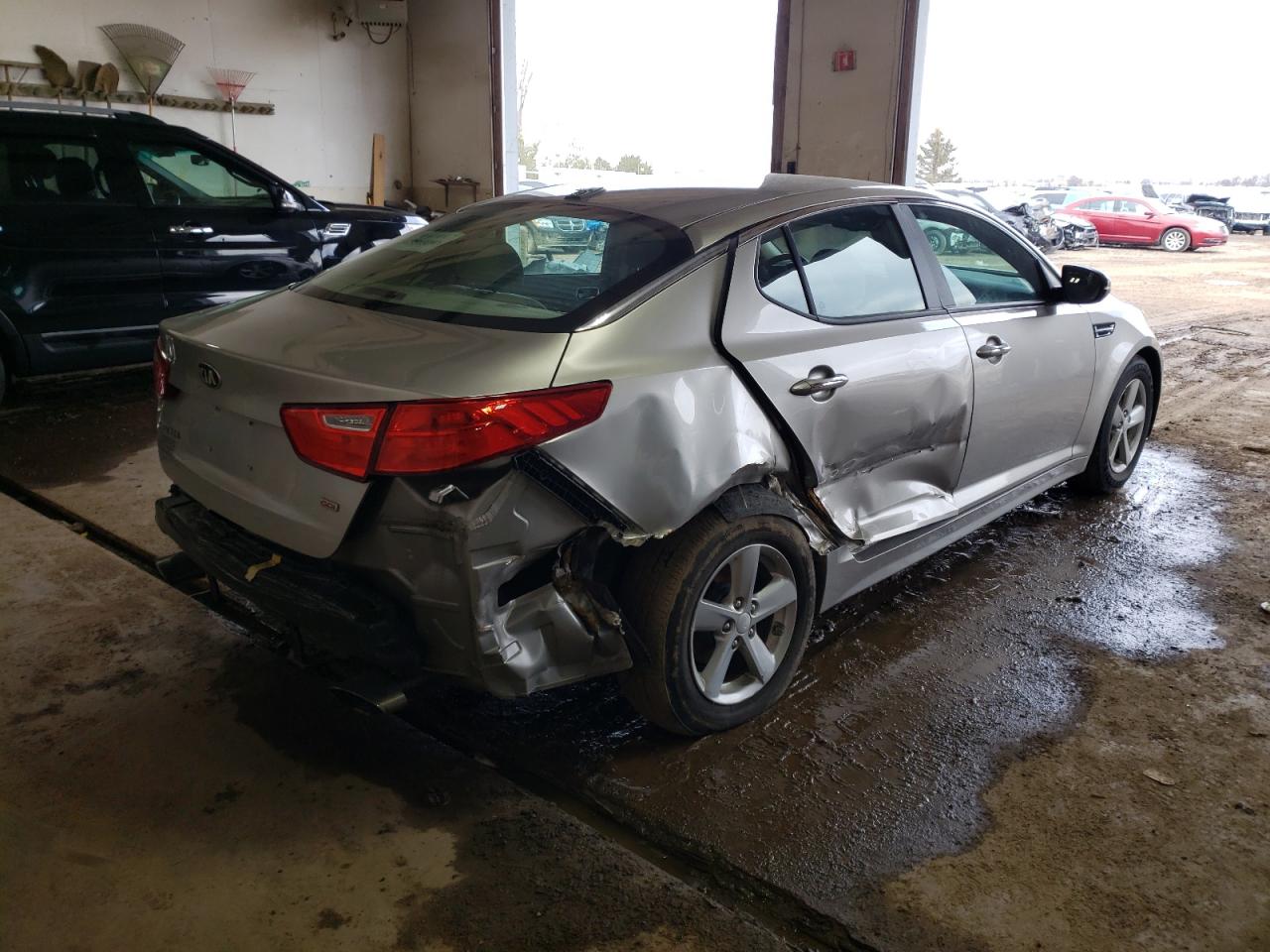 Photo 4 from auction – 2015 KIA OPTIMA LX with VIN 5XXGM4A75FG411598