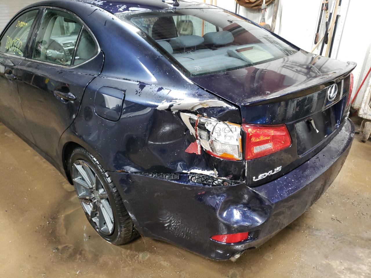 Photo 9 from auction – 2008 LEXUS IS 350 with VIN JTHBE262682014742
