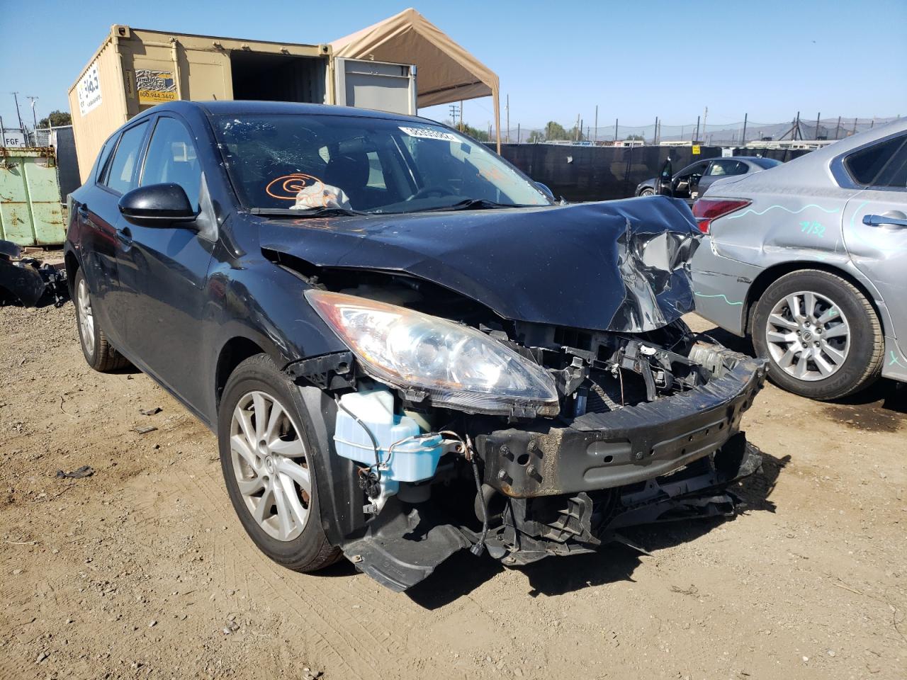 MAZDA 3 I 2012 with VIN JM1BL1L81C1637291 - Photo from auction