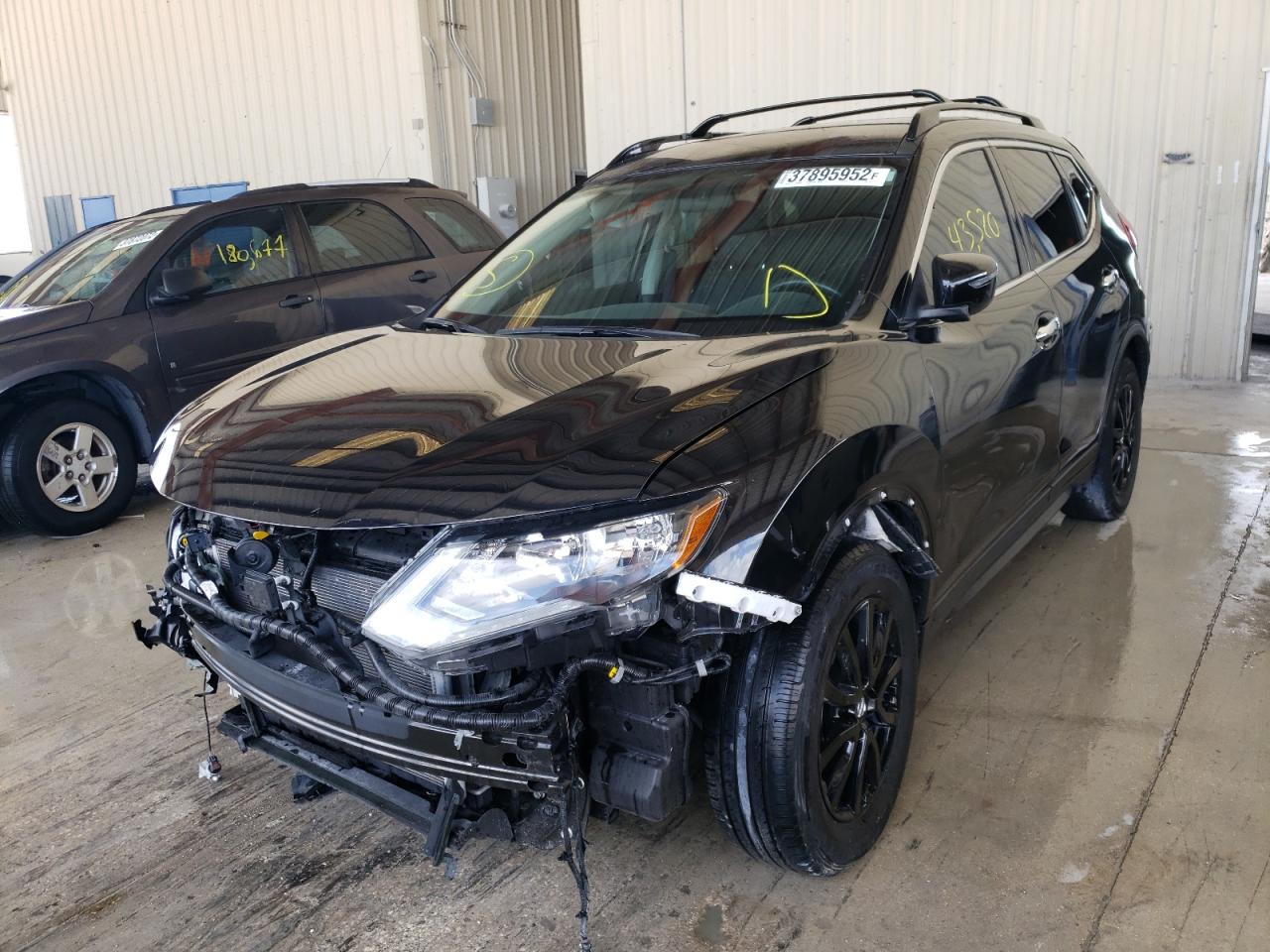 Photo 2 from auction – 2018 NISSAN ROGUE S with VIN 5N1AT2MT7JC797225