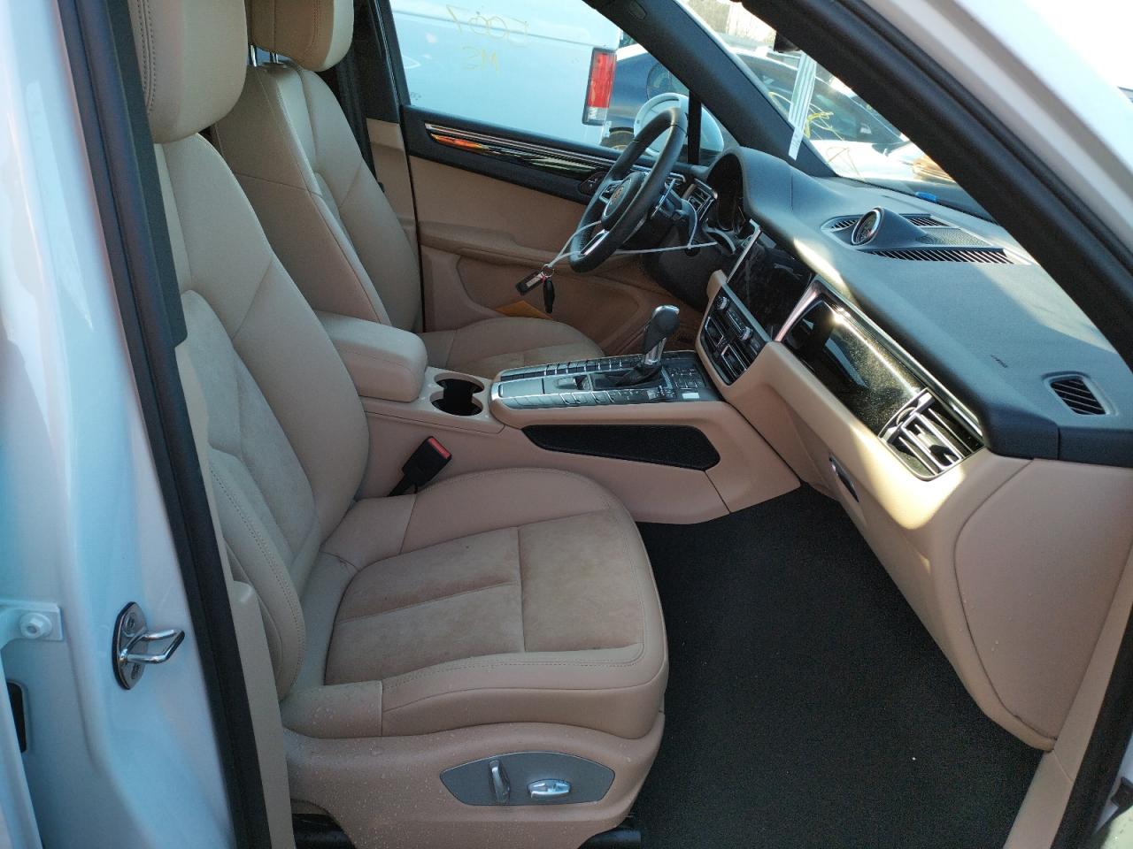 Photo 5 from auction – 2021 PORSCHE MACAN with VIN WP1AA2A57MLB09209