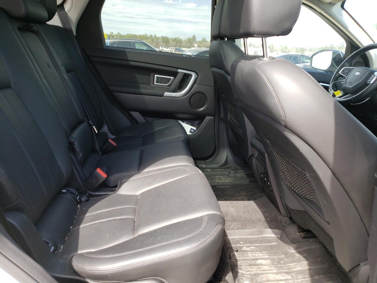 Photo 6 from auction – 2016 LAND ROVER DISCOVERY with VIN SALCR2BG2GH593843