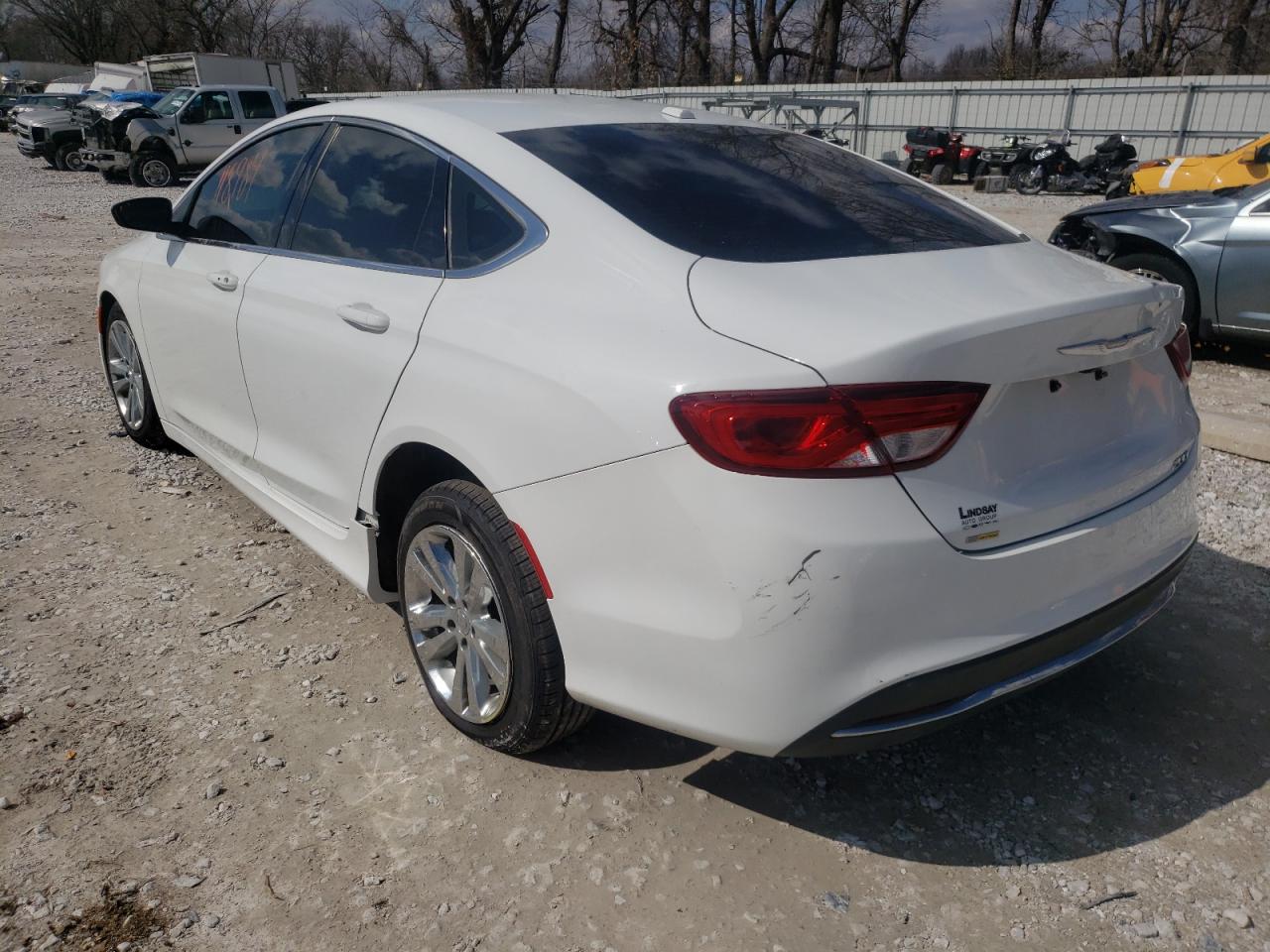 Photo 3 from auction – 2015 CHRYSLER 200 LIMITE with VIN 1C3CCCAB3FN604003