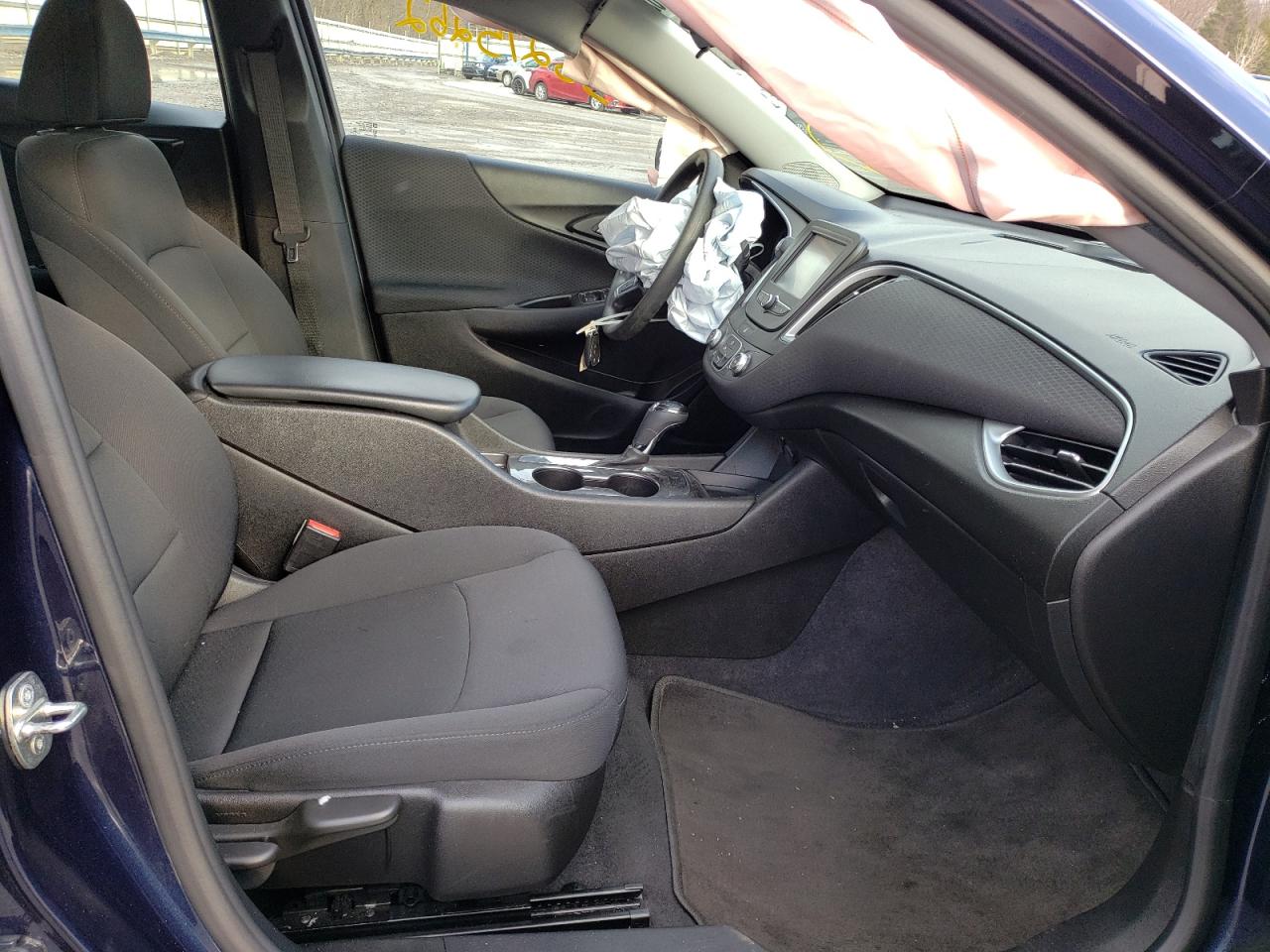 Photo 5 from auction – 2017 CHEVROLET MALIBU LS with VIN 1G1ZB5ST7HF102337