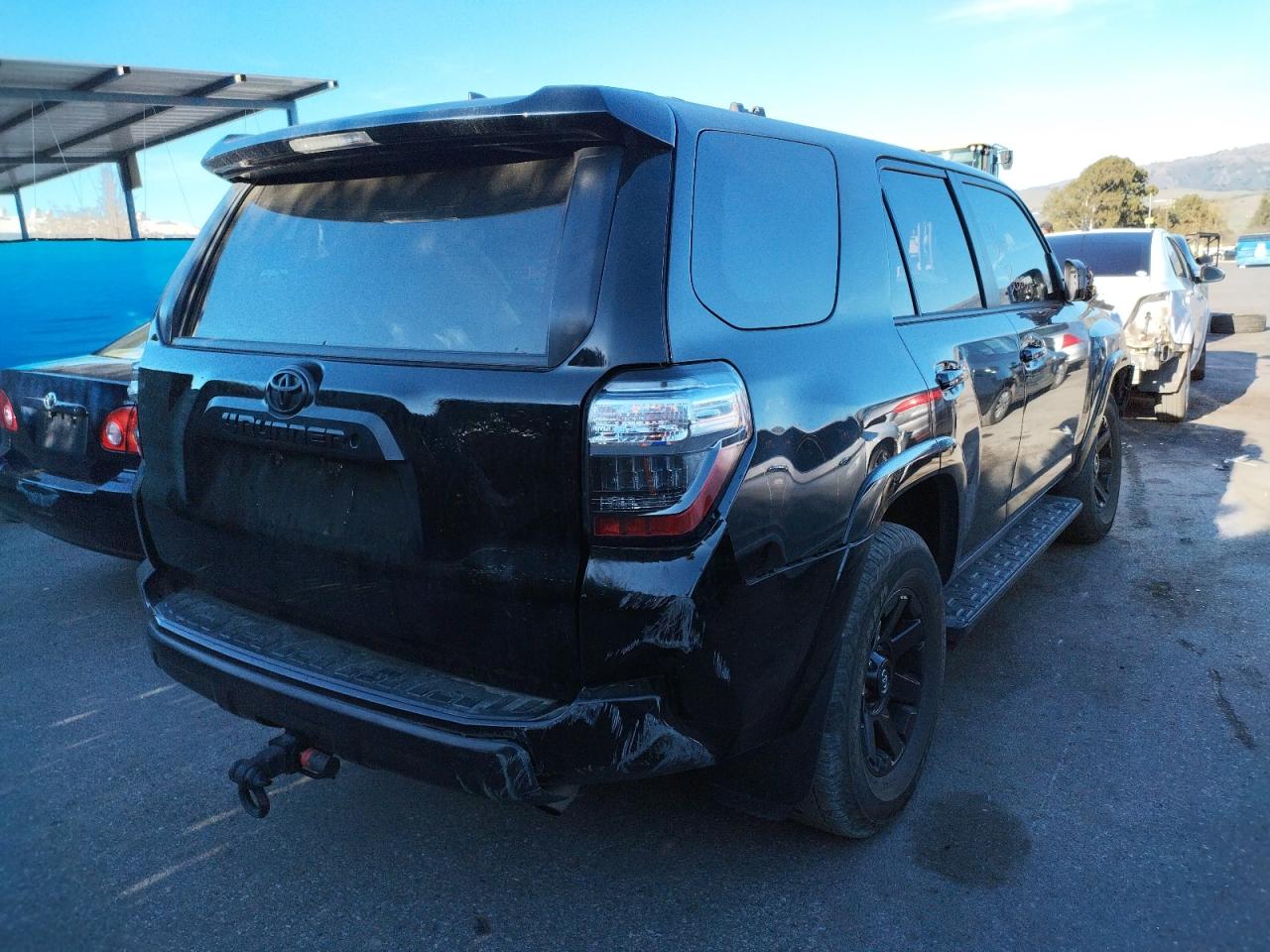 Photo 4 from auction – 2016 TOYOTA 4RUNNER SR with VIN JTEBU5JR9G5400901