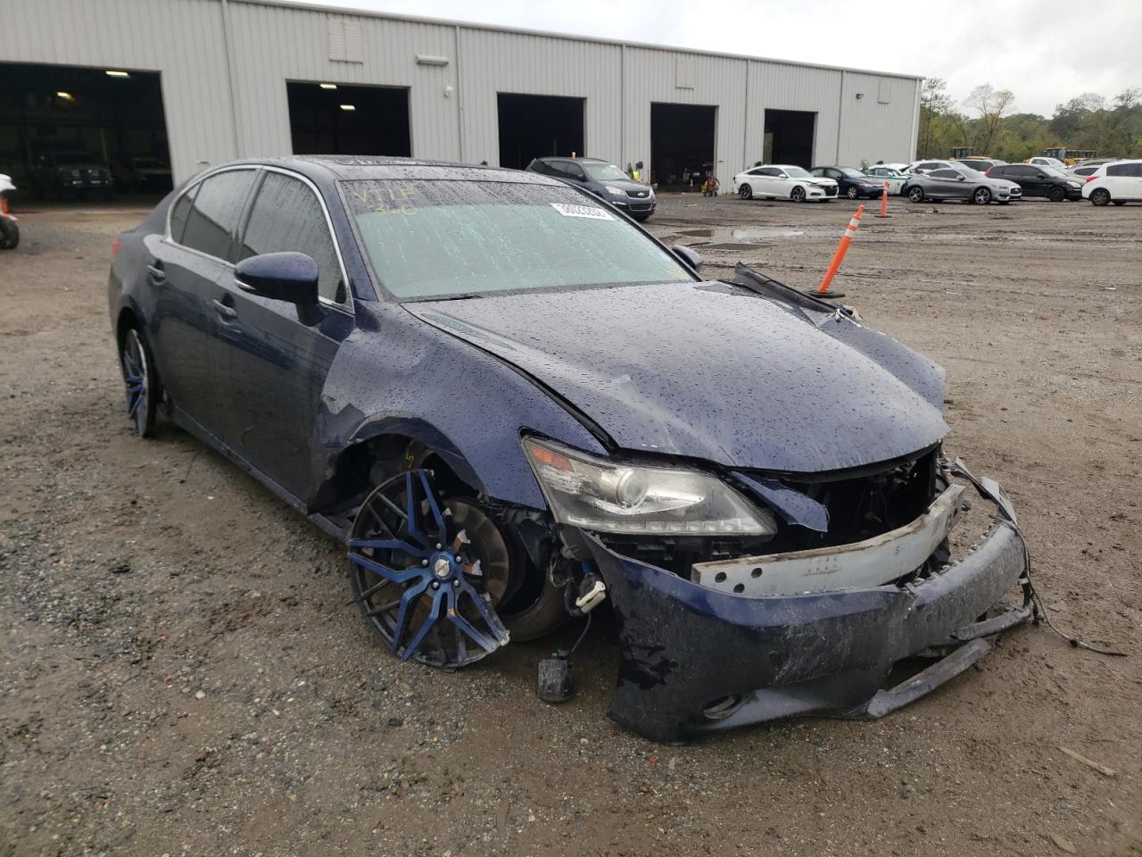 LEXUS GS 350 2013 with VIN JTHBE1BL5D5000557 - Photo from auction
