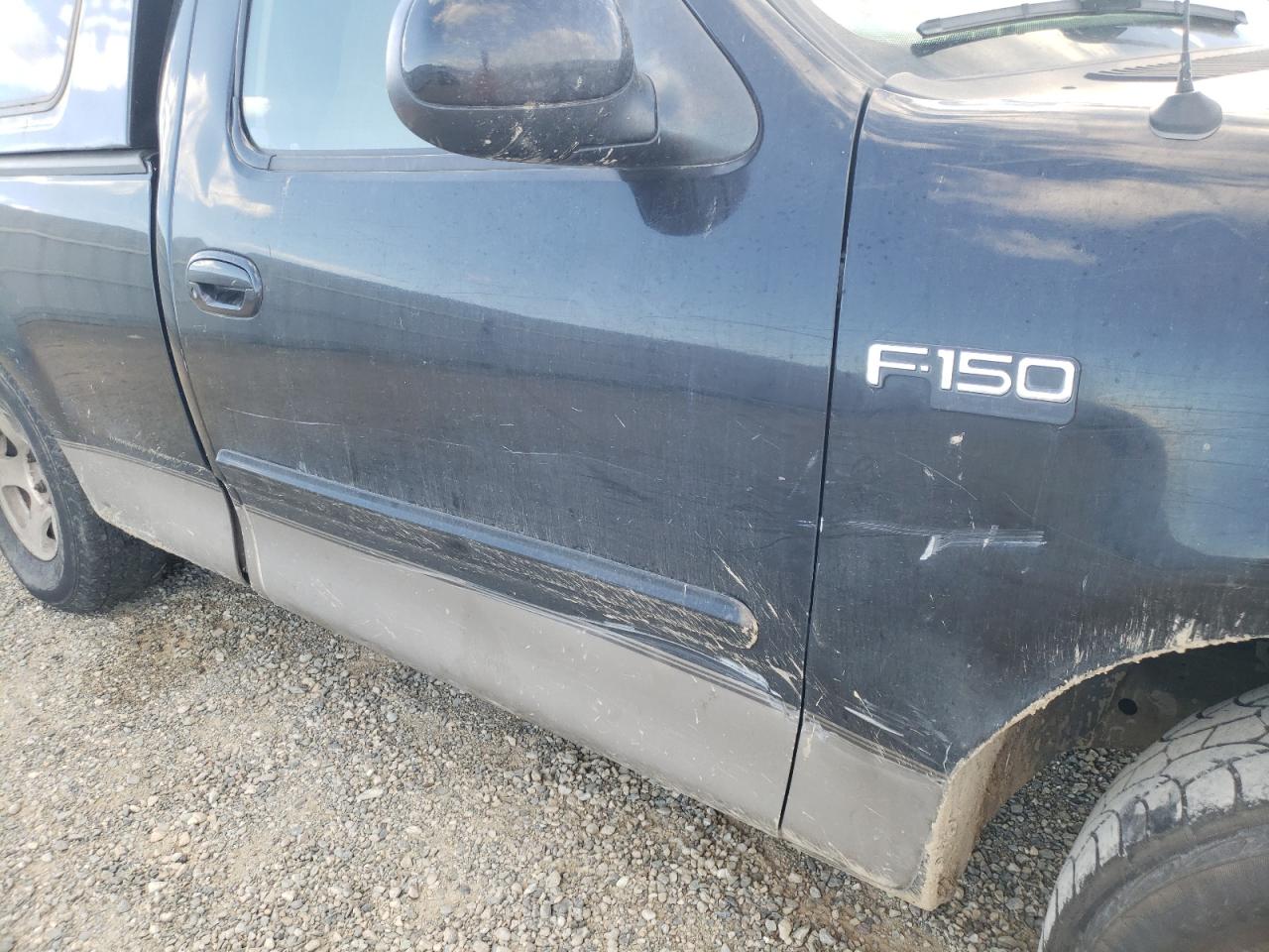 Photo 9 from auction – 2001 FORD F150 with VIN 1FTZF17201KA52074