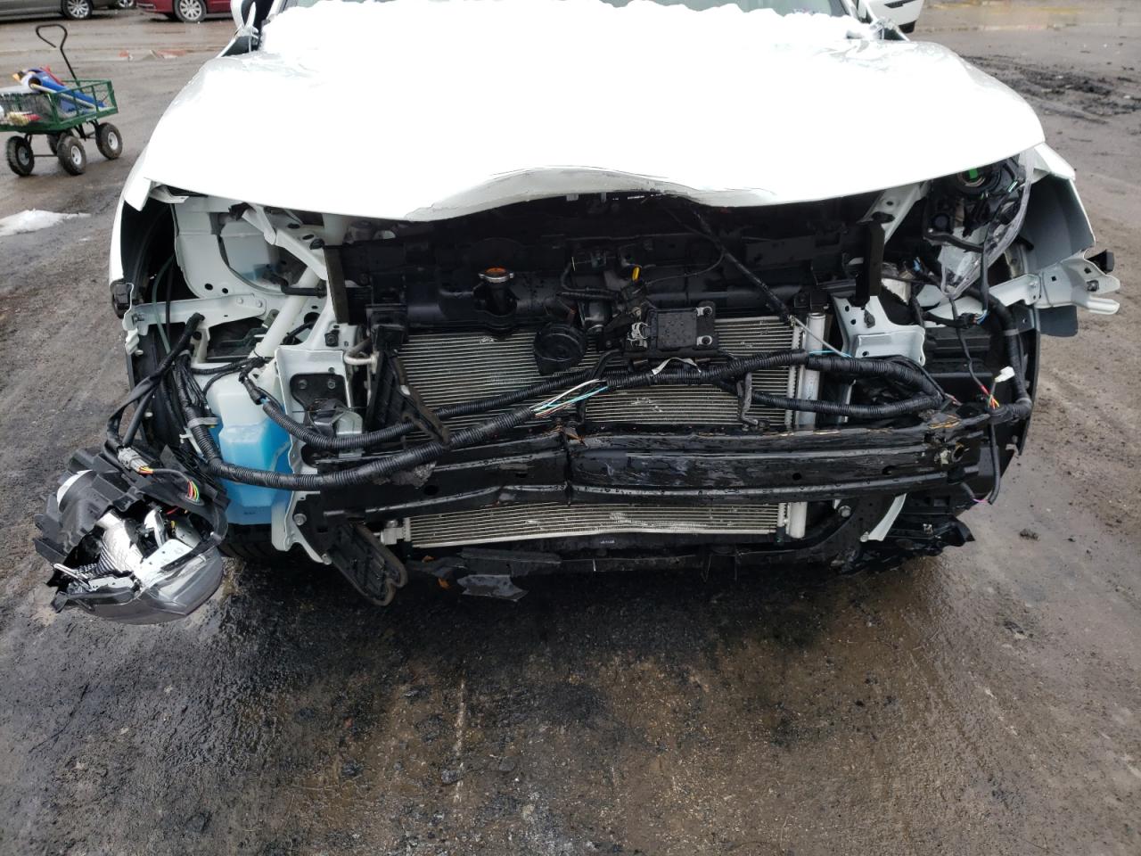 Photo 9 from auction – 2017 NISSAN ROGUE S with VIN KNMAT2MVXHP614084