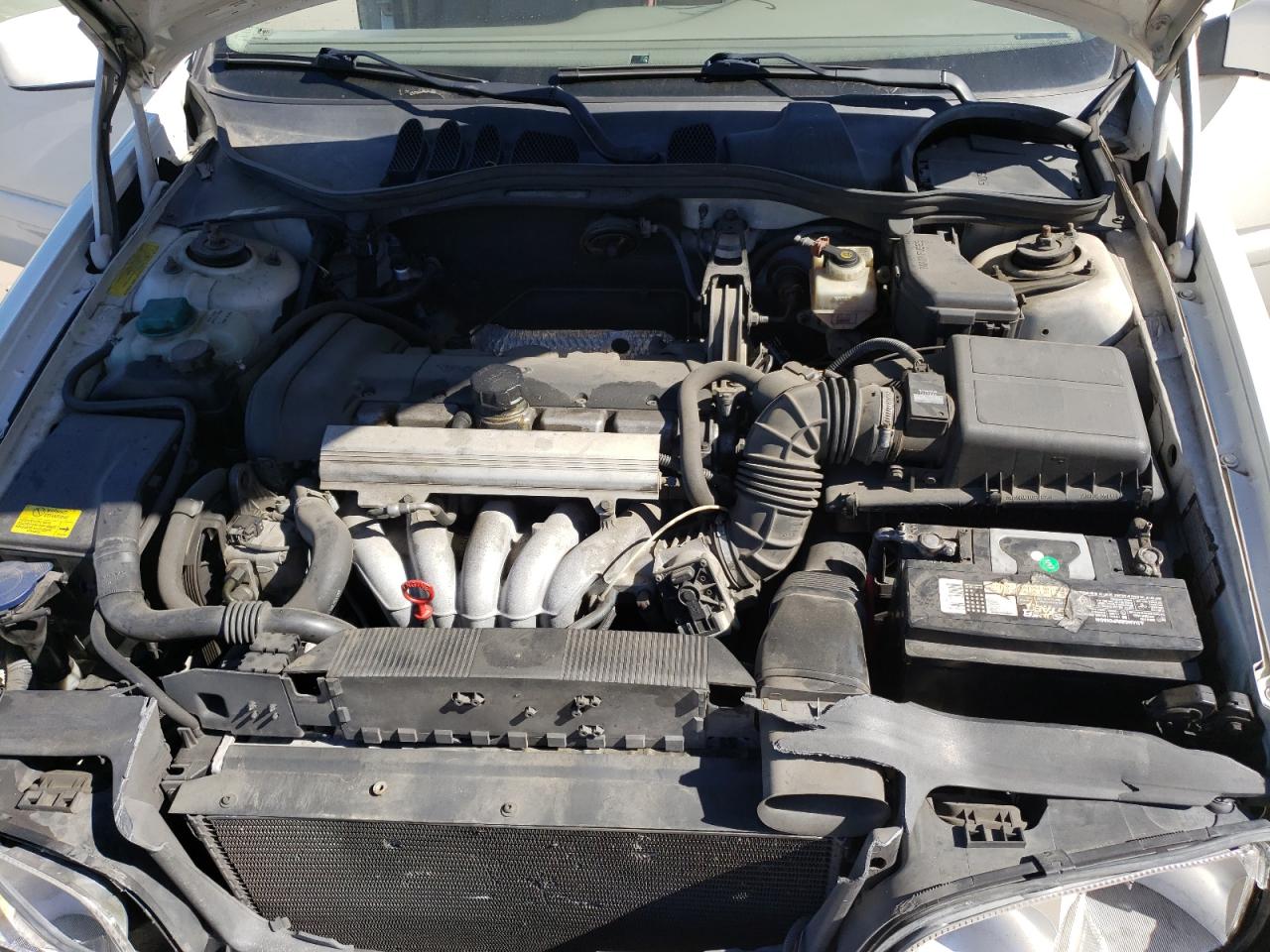 Photo 7 from auction – 2000 VOLVO S70 BASE with VIN YV1LS61J3Y2623821