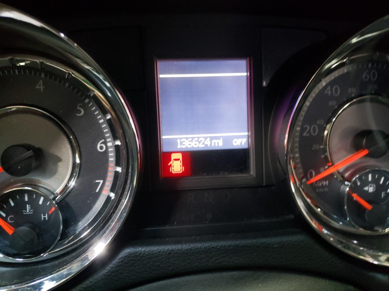 Photo 8 from auction – 2014 CHRYSLER TOWN & COU with VIN 2C4RC1BG7ER271195