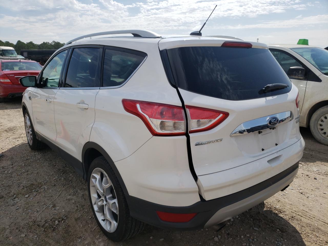 Photo 3 from auction – 2015 FORD ESCAPE TIT with VIN 1FMCU0J90FUB05102