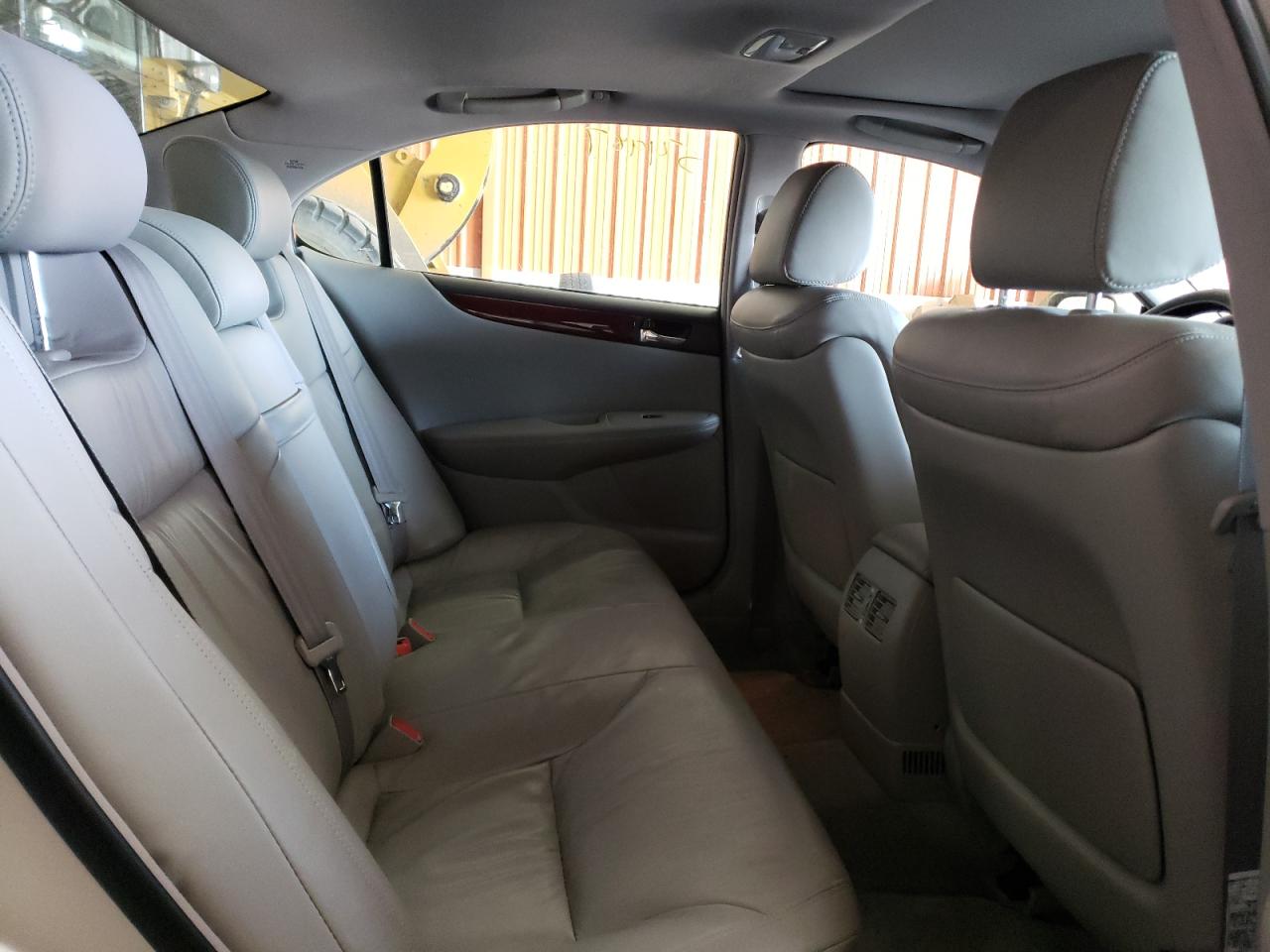 Photo 6 from auction – 2003 LEXUS ES 300 with VIN JTHBF30G030136346
