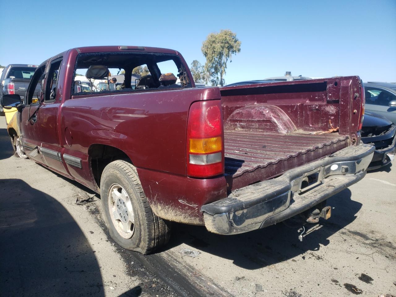 Photo 3 from auction – 2002 CHEVROLET SILVERADO with VIN 2GCEC19T021218916
