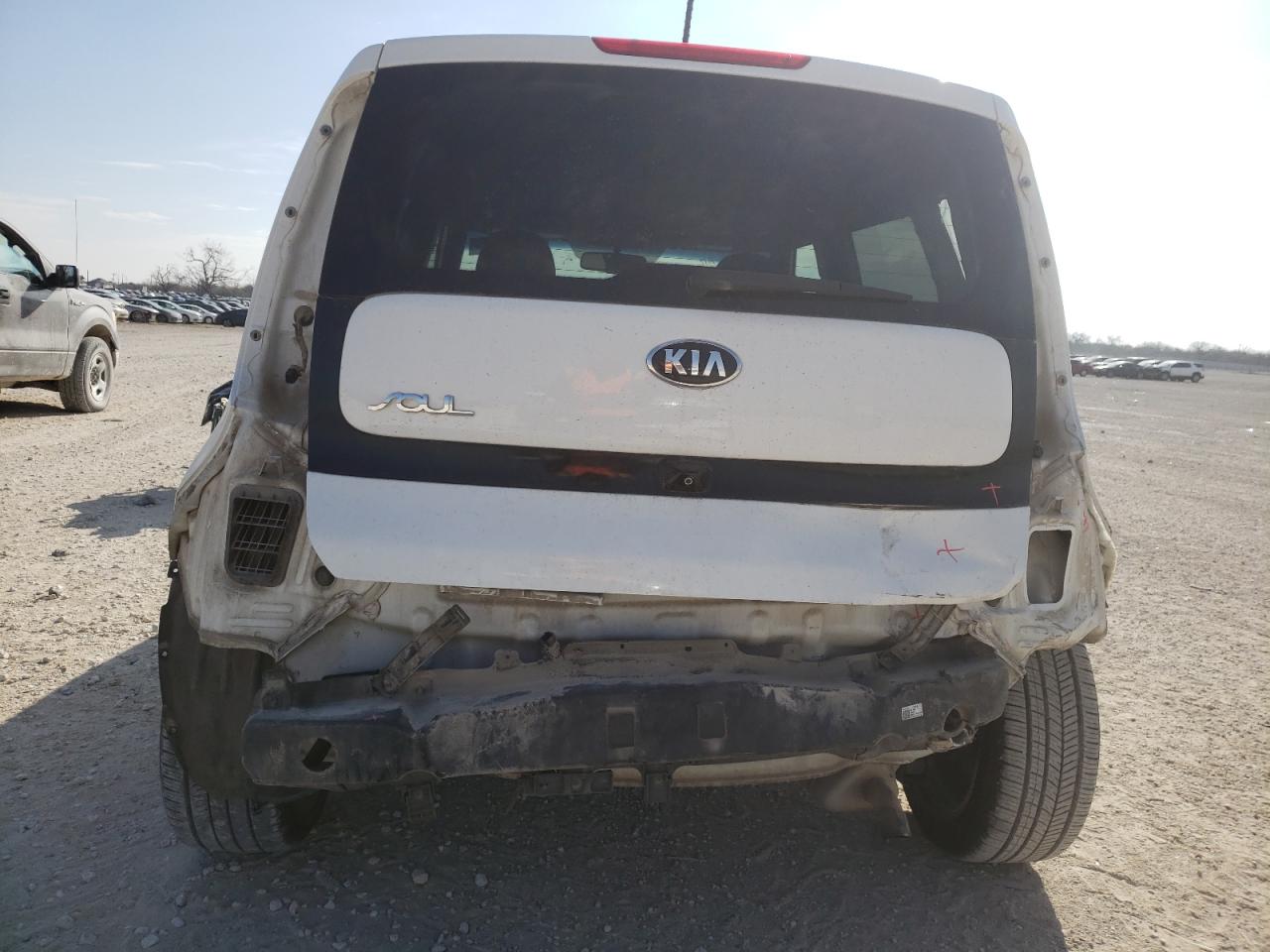 Photo 9 from auction – 2015 KIA SOUL ! with VIN KNDJX3A57F7196160