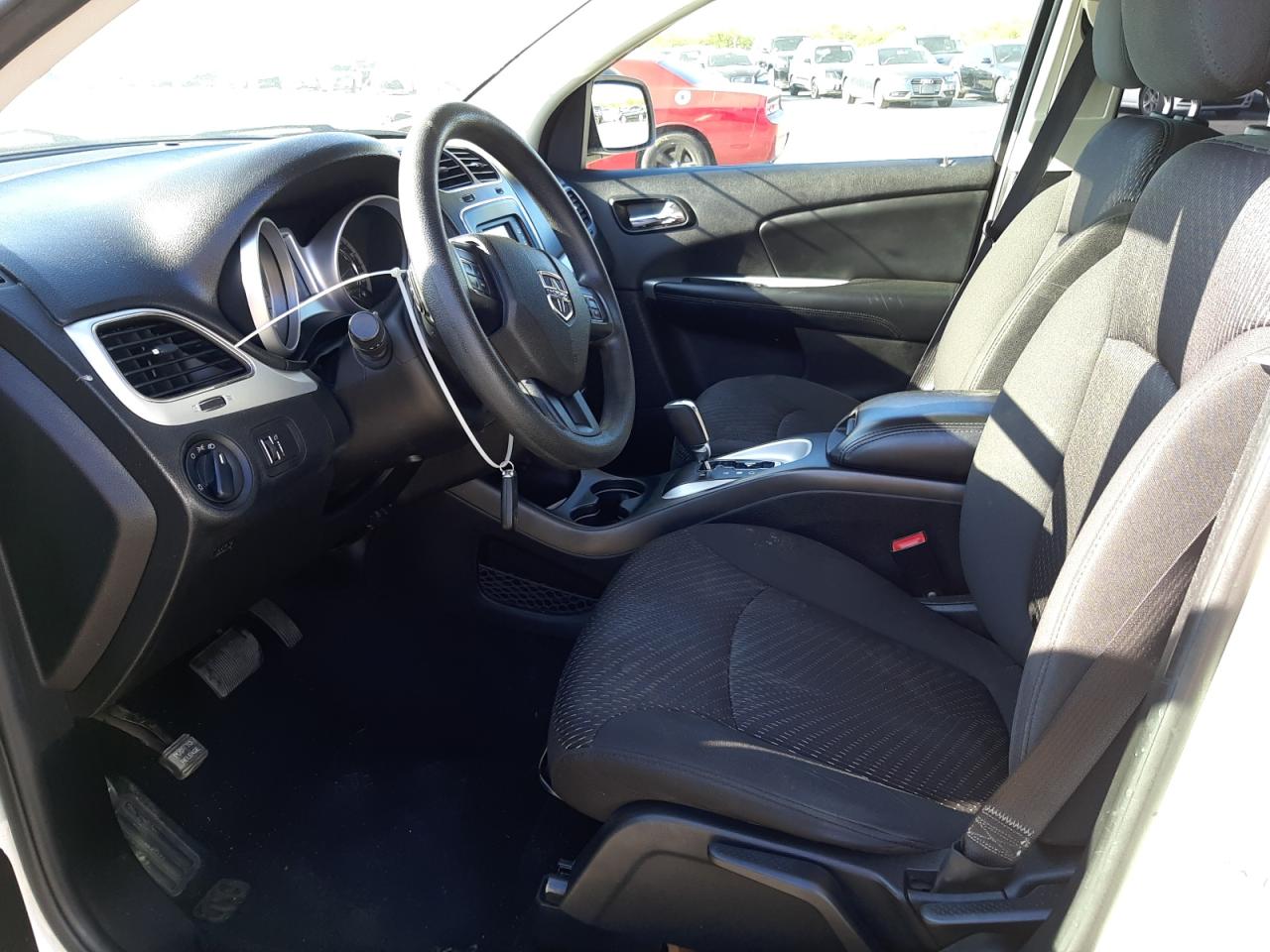Photo 5 from auction – 2015 DODGE JOURNEY SE with VIN 3C4PDCAB8FT720100