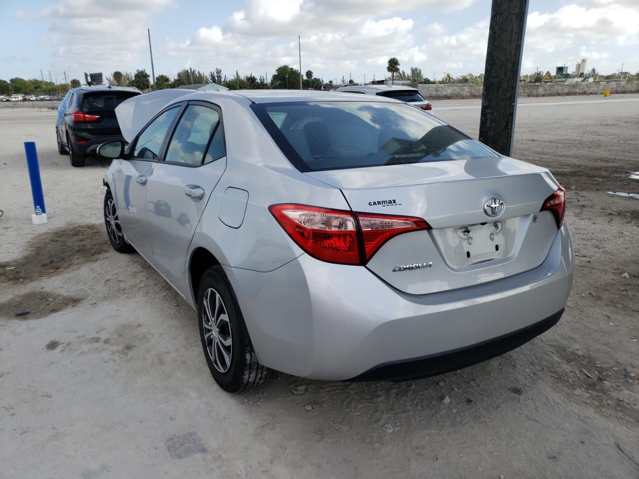 Photo 3 from auction – 2017 TOYOTA COROLLA L with VIN 2T1BURHE9HC899041