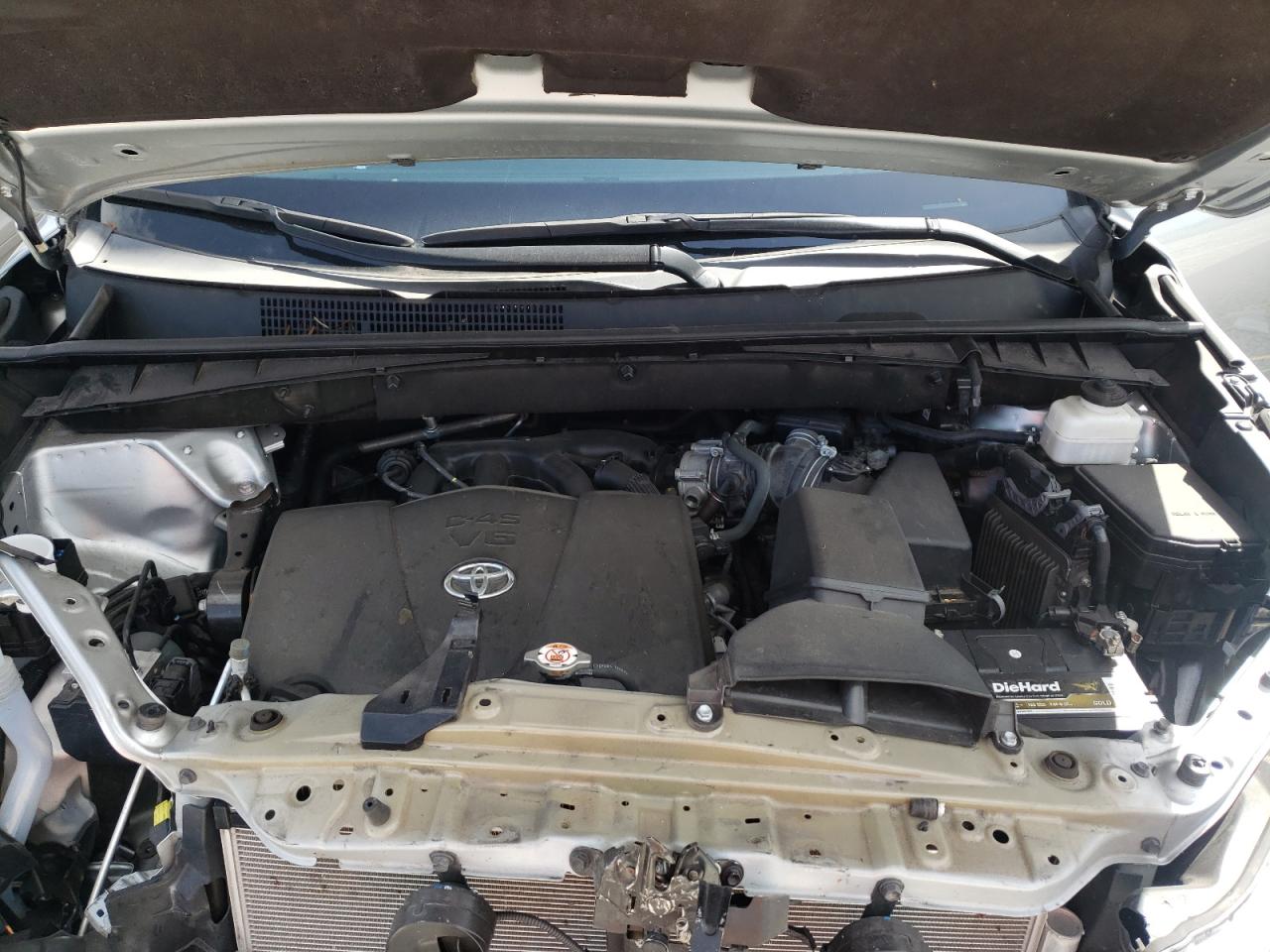 Photo 7 from auction – 2019 TOYOTA HIGHLANDER with VIN 5TDKZRFH3KS557856
