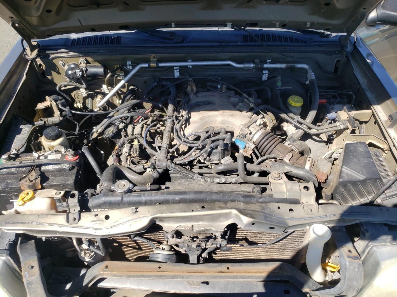 Photo 7 from auction – 2002 NISSAN FRONTIER C with VIN 1N6ED29Y42C366735