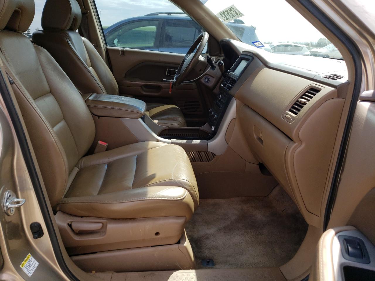 Photo 5 from auction – 2006 HONDA PILOT EX with VIN 5FNYF287X6B031183