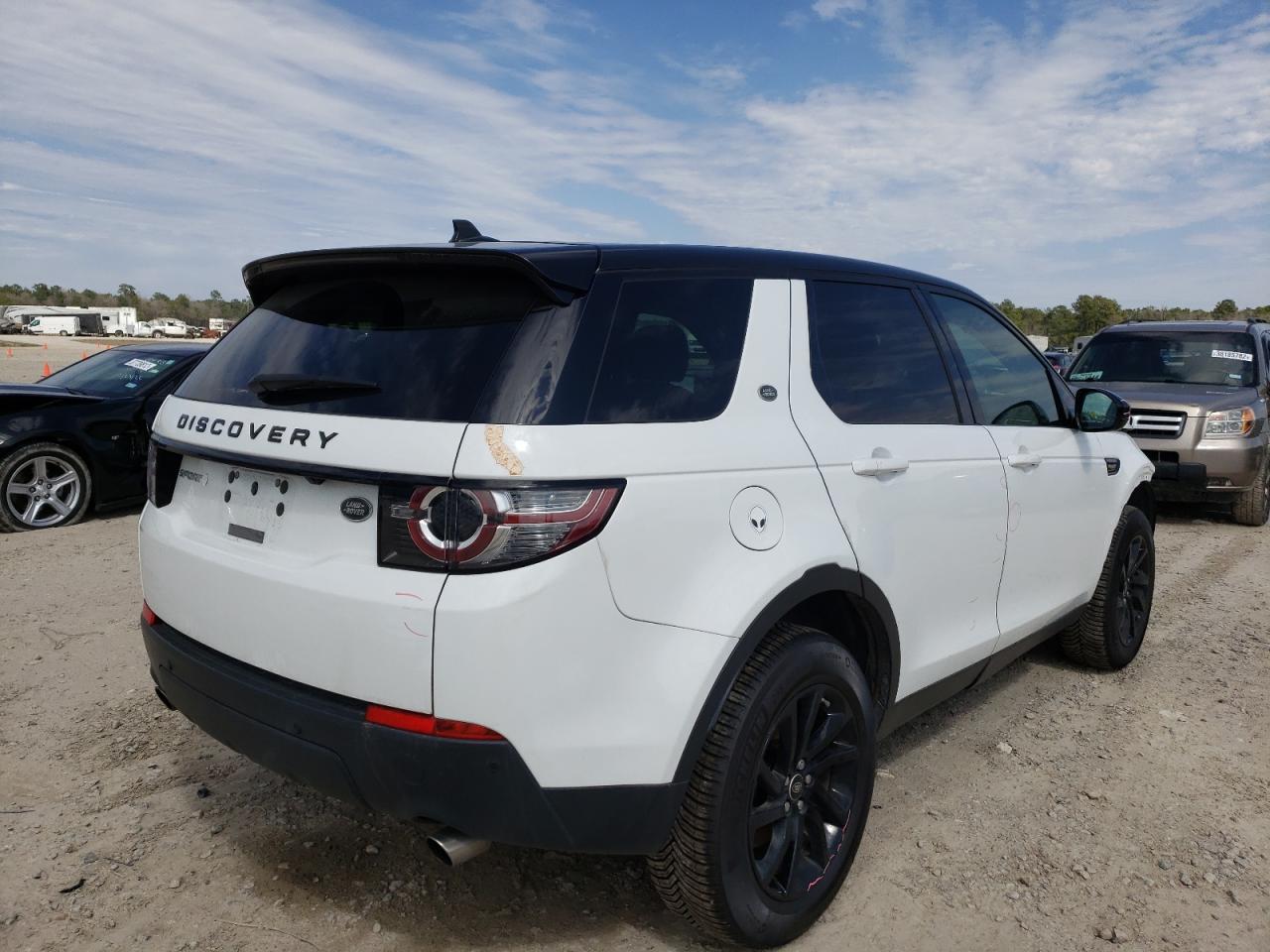 Photo 4 from auction – 2016 LAND ROVER DISCOVERY with VIN SALCR2BG2GH593843