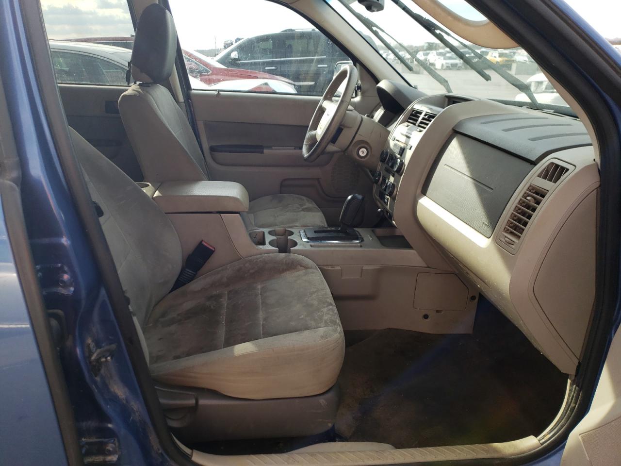 Photo 5 from auction – 2010 FORD ESCAPE XLT with VIN 1FMCU0D76AKC61384