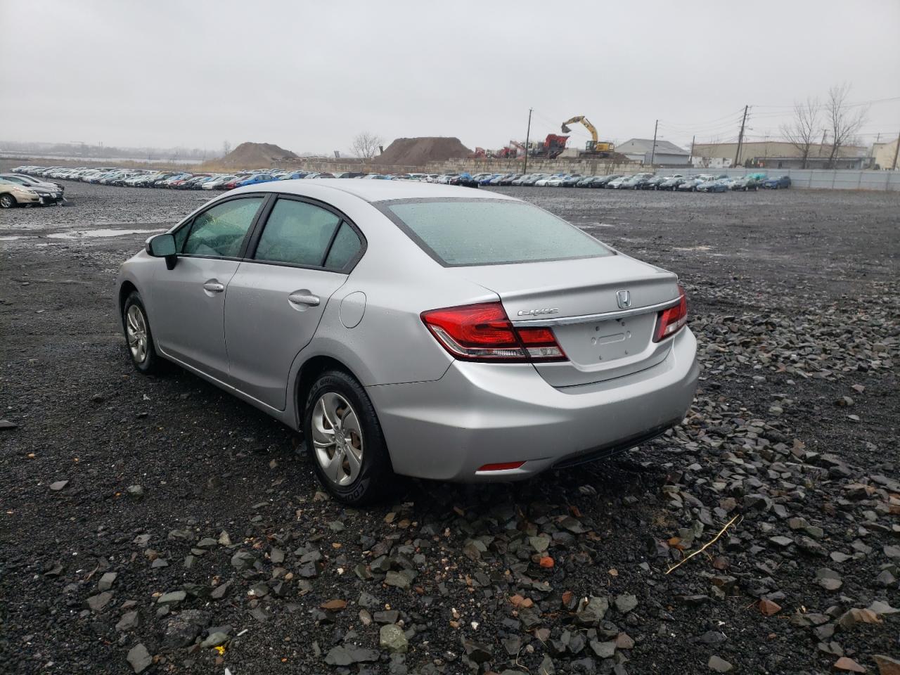 Photo 3 from auction – 2015 HONDA CIVIC LX with VIN 19XFB2F58FE236303
