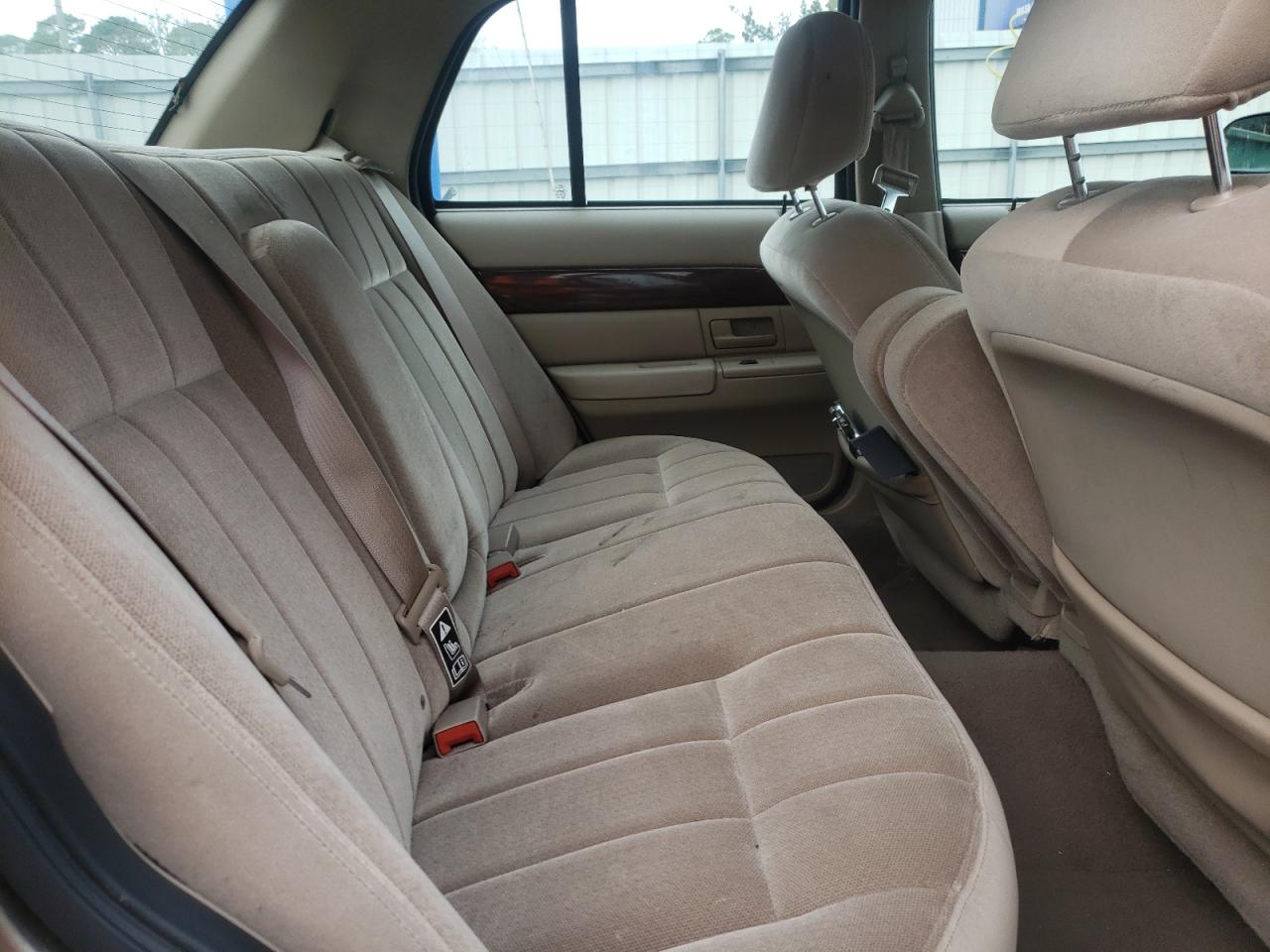 Photo 6 from auction – 2003 MERCURY GRAND MARQ with VIN 2MEFM74W63X685194