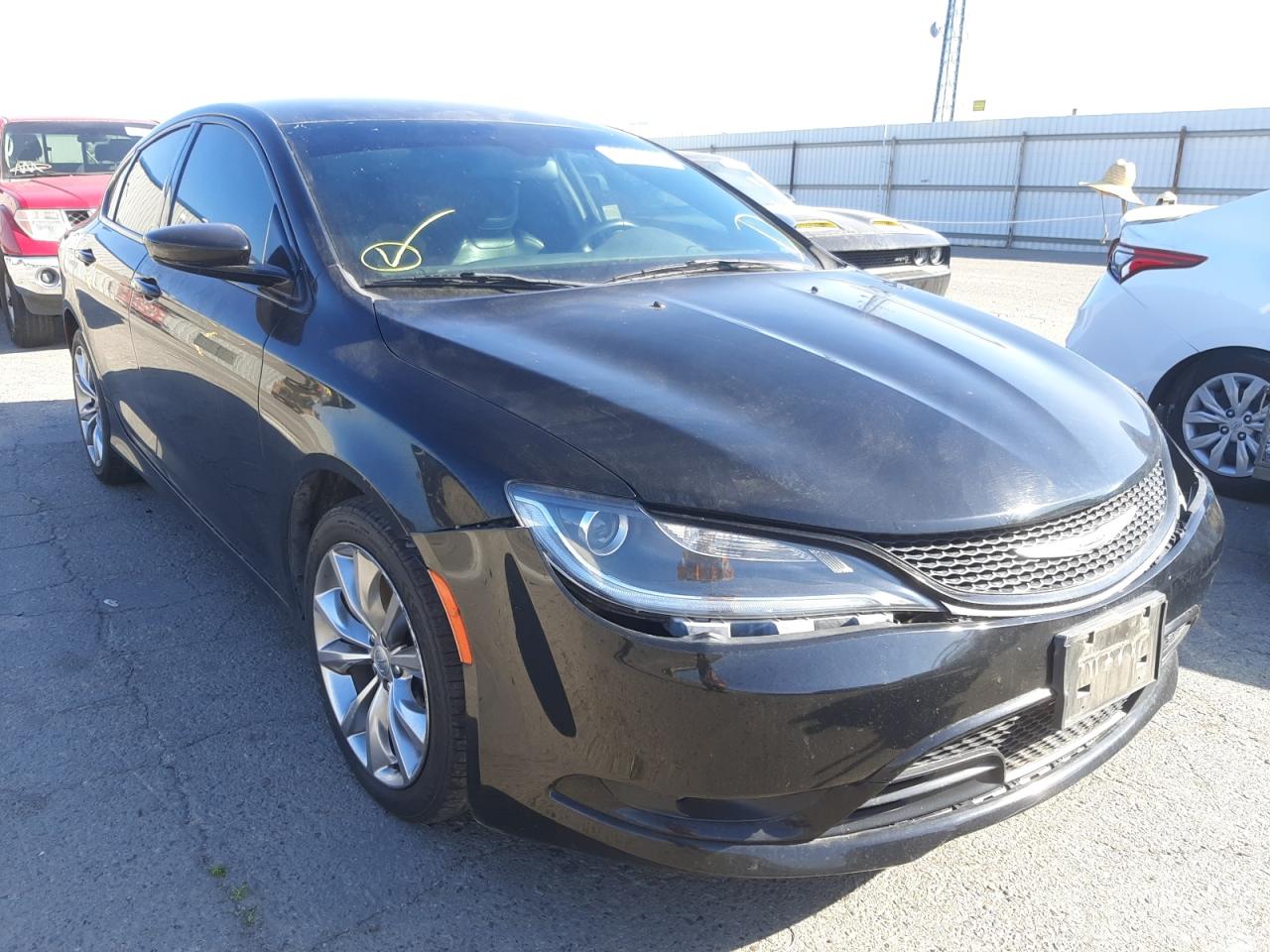CHRYSLER 200 S 2015 with VIN 1C3CCCBG4FN736312 - Photo from auction