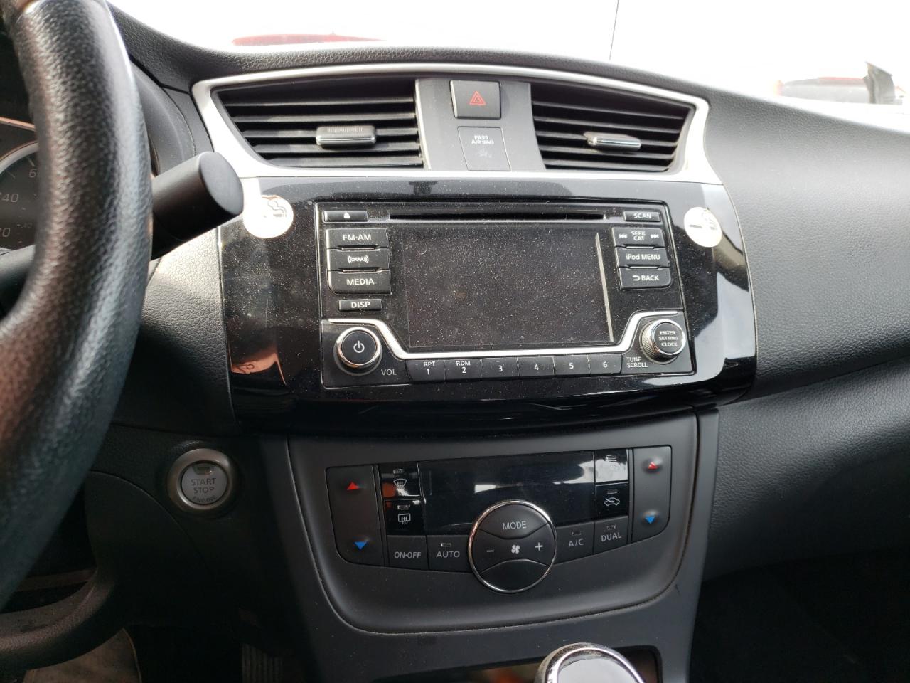 Photo 9 from auction – 2018 NISSAN SENTRA S with VIN 3N1AB7AP1JL640647