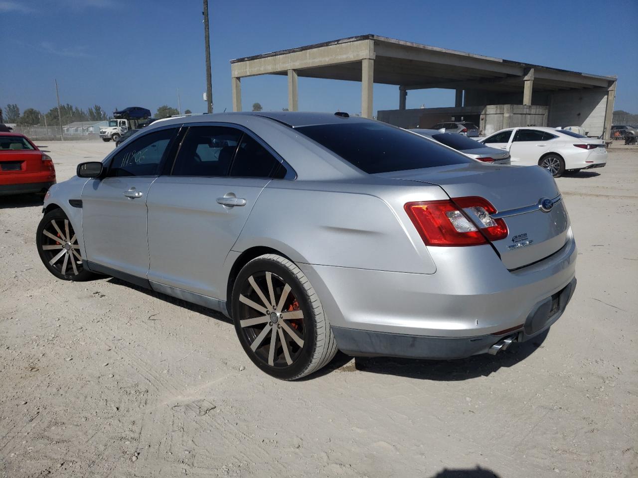 Photo 3 from auction – 2011 FORD TAURUS SE with VIN 1FAHP2DW3BG146529