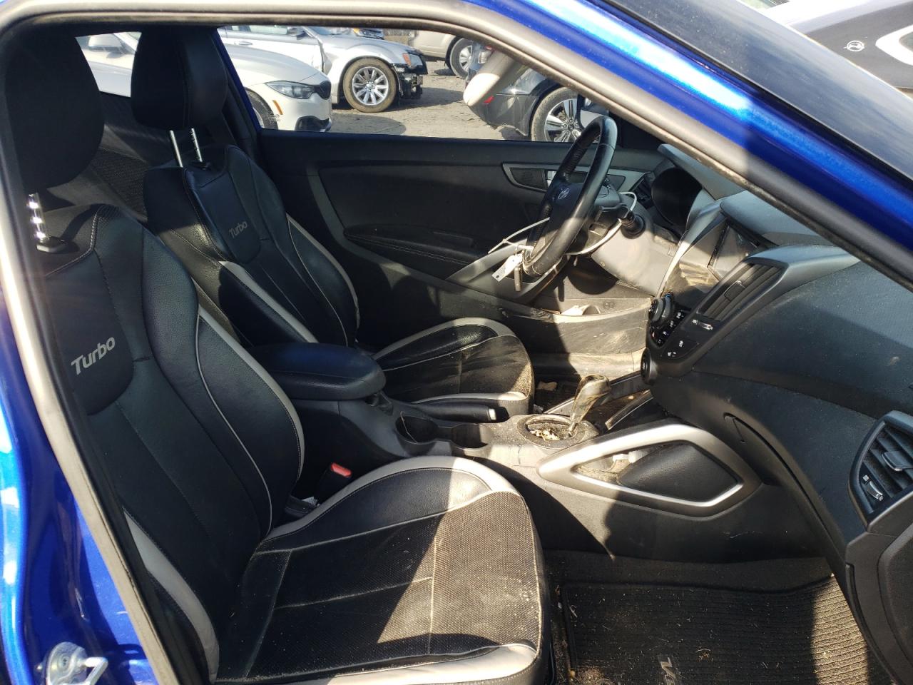 Photo 5 from auction – 2015 HYUNDAI VELOSTER T with VIN KMHTC6AE5FU216280