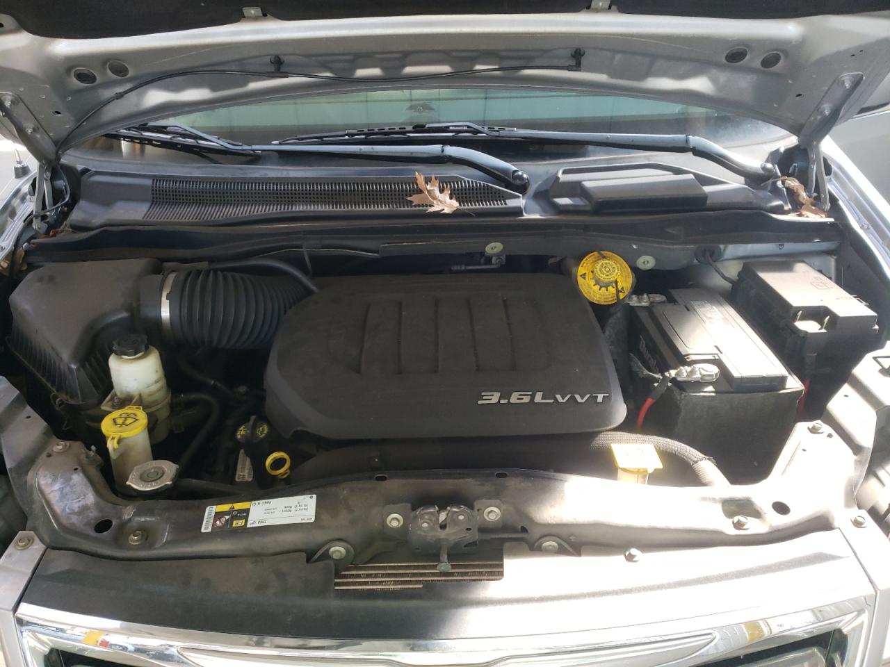 Photo 7 from auction – 2014 CHRYSLER TOWN & COU with VIN 2C4RC1BG7ER271195